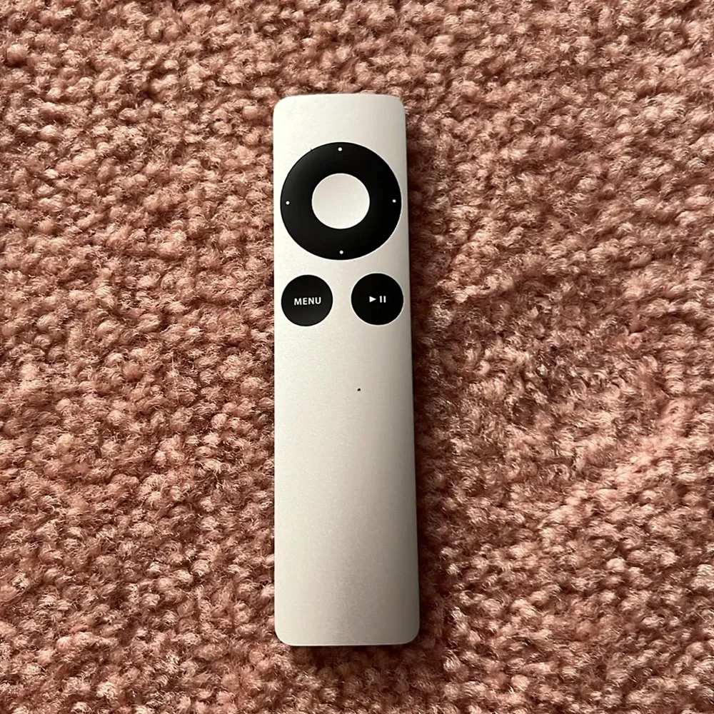 Apple TV🍎 Model A1469 With Controller and Cords